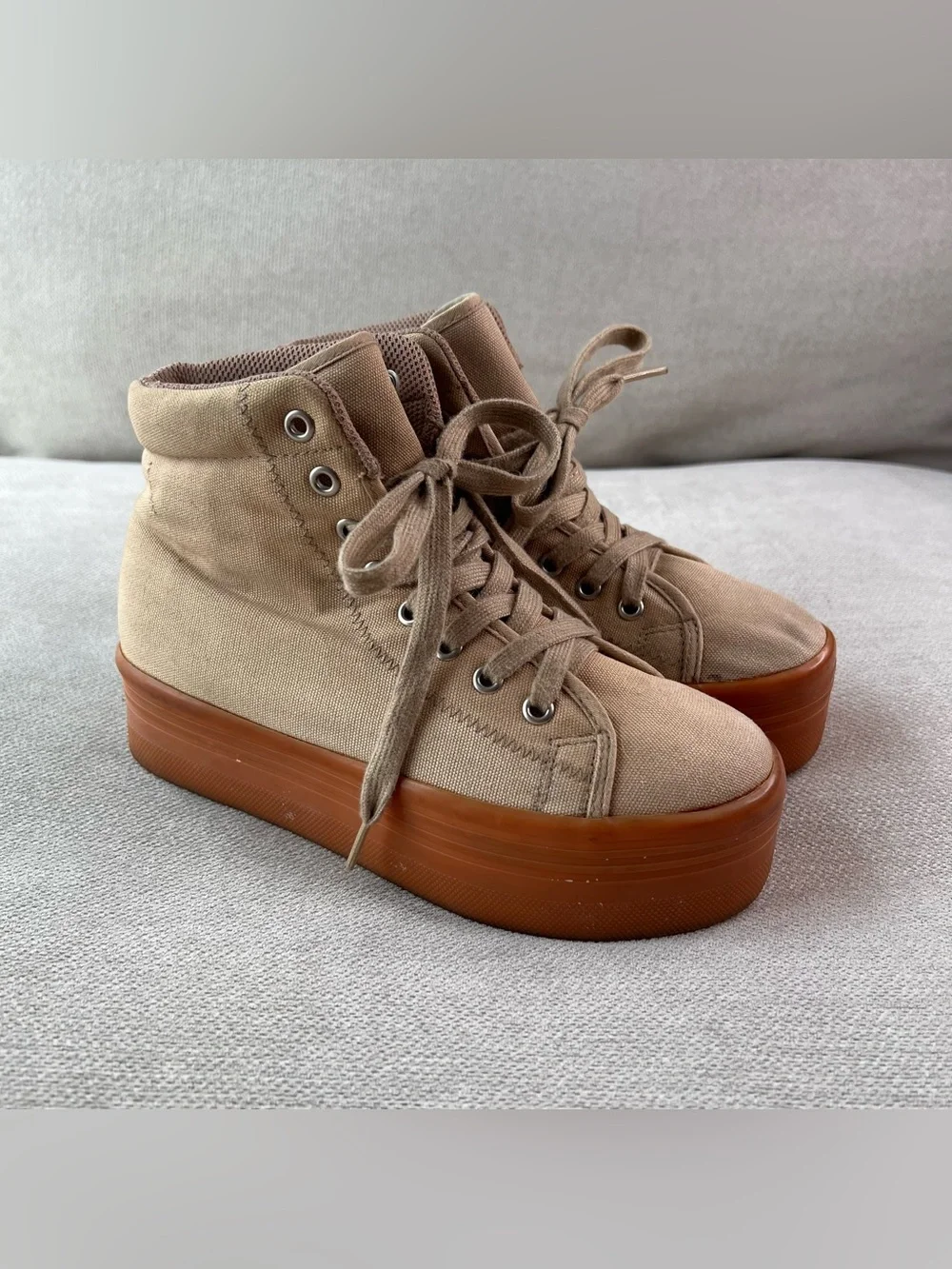 Jeffery Campbell JC Play Khaki Gum Sole Grunge Platform Sneakers Women’s 6